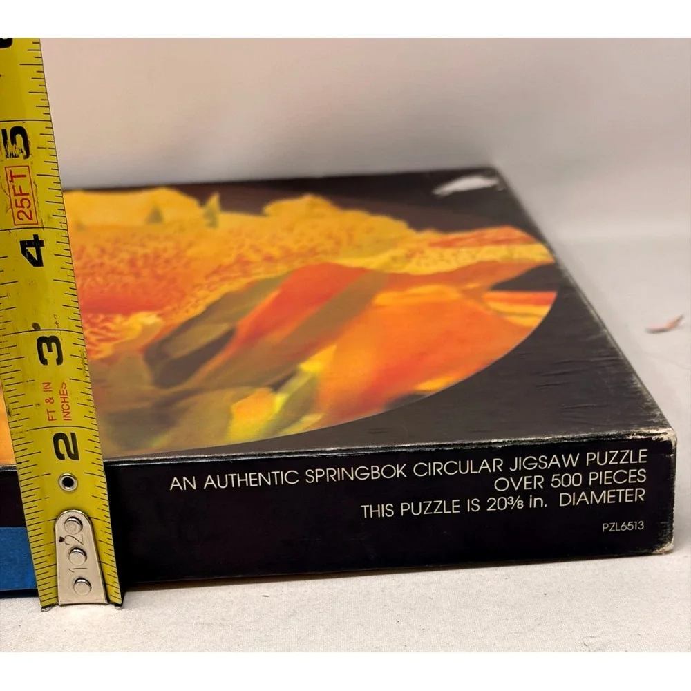 Springbok Vintage 1978 Beauty Unfolding Canna Lily 500+ Piece Round Puzzle